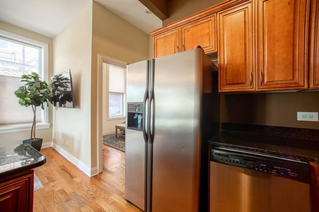 Ferienwohnung Getaway In The Heart Of Pilsen Chicago Exterior foto